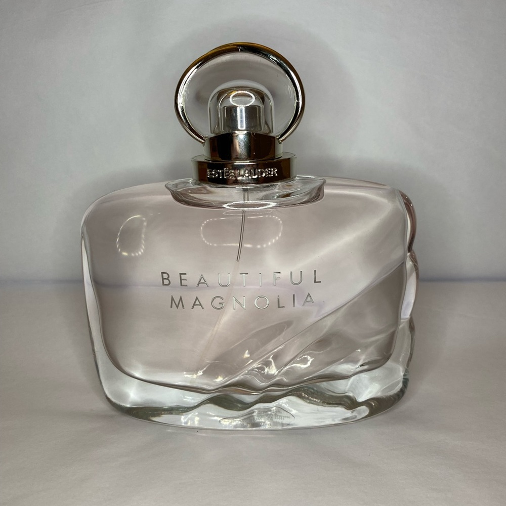 Estée Lauder Beautiful Magnolia Eau de Parfum Spray (3.4 fl Oz/100 ml)